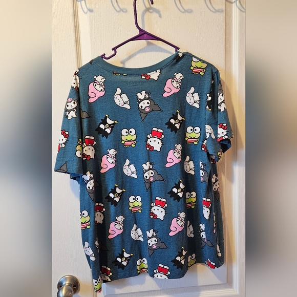 Hello Kitty and friends t shirt size 1x - Picture 2 of 4